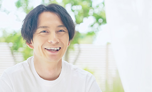 目の形状に合わせた自然な仕上がり